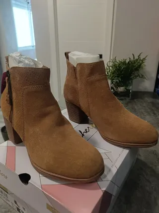 Botines Skechers Beige/Marrón Talla 38