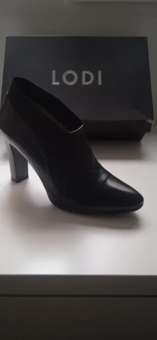 Botines Lodi Negros Tacon