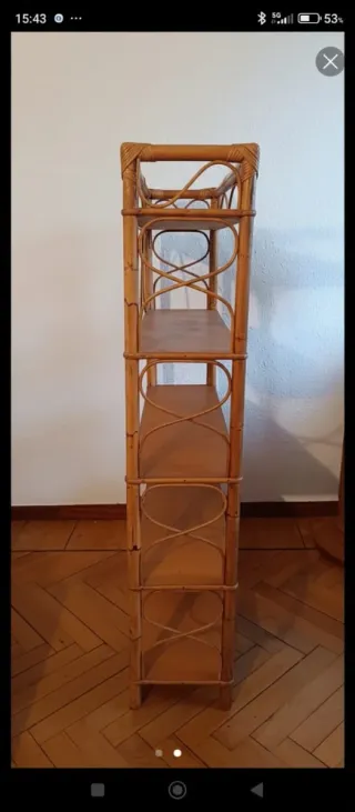 Estantería de bambú con espejo