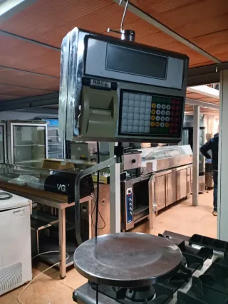 2 Bilance a Sospensione Digitali Industriali