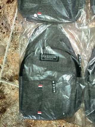 Bandolera hombre gris