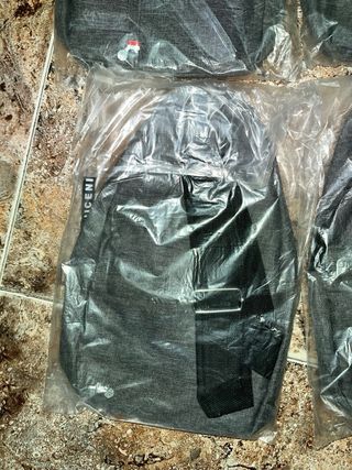 Bandolera hombre gris