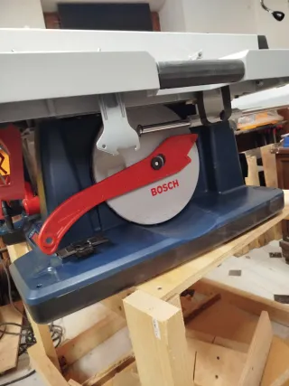 Sierra de mesa Bosch GTS 10 XC