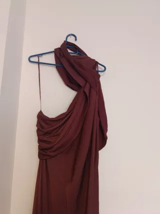 Vestido rojo asimétrico