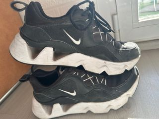 Nike RYZ Negras Talla 39