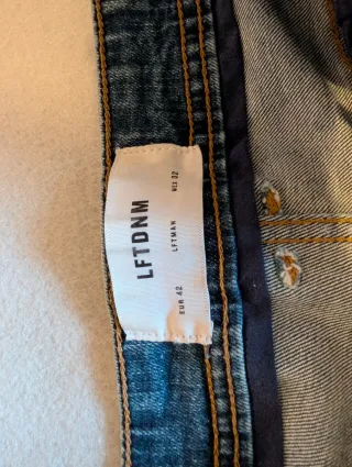 Pantalón vaquero Lefties