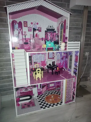 Casita de muñecas grande de madera