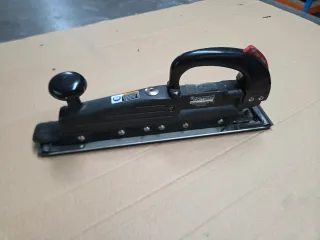 Lijadora lineal neumática