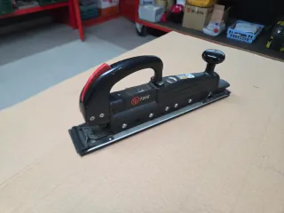 Lijadora lineal neumática