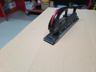 Lijadora lineal neumática