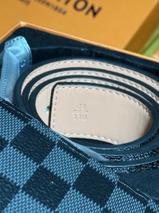 Louis Vuitton Cinturón y Cartera