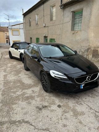 Volvo V40 2018