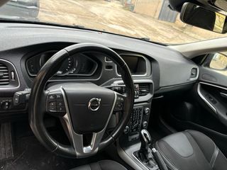 Volvo V40 2018