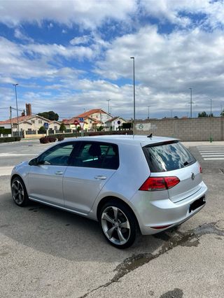 Volkswagen Golf 2014