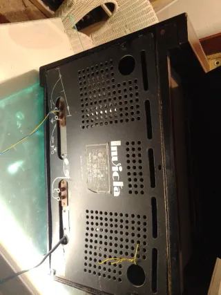 Radio Invicta M240 Multibanda Funciona