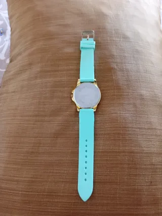 Reloj Deportivo Oro y Turquesa