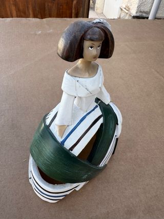 Figura Decorativa Menina