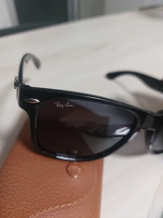 Gafas de sol Ray-Ban Negras con estuche