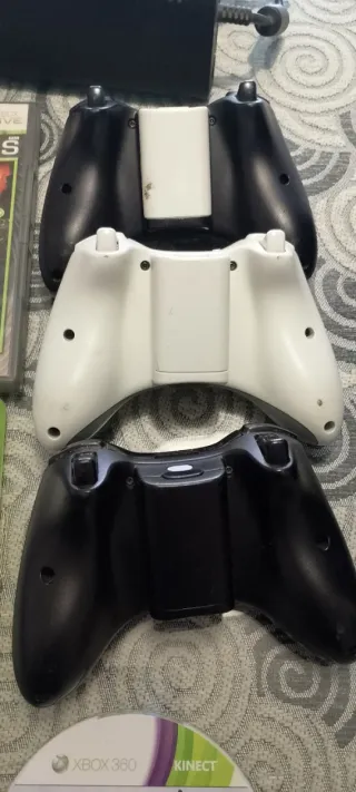 Xbox 360 con Kinect y juegos