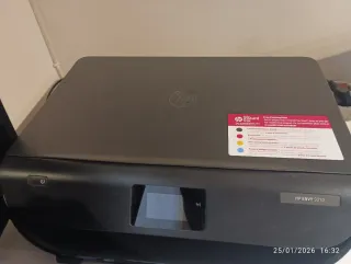 Stampante multifunzione HP Envy 5010 con scanner
