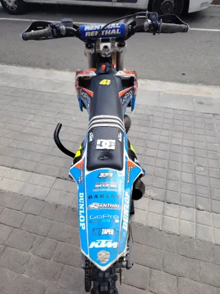 KTM 65cc con 4 juegos de ruedas