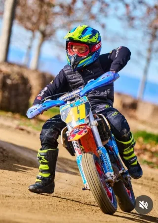 KTM 65cc con 4 juegos de ruedas