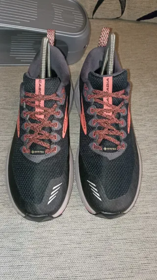 Brooks Cascadia 16 GTX Goretex Talla 39