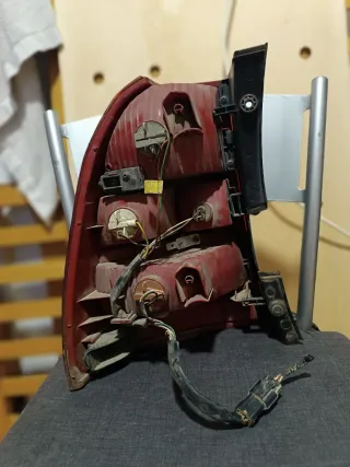 Piloto Trasero Derecho Kia Sportage 2007