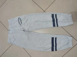 Tuta 10 anni: 2 pantaloni + 1 maglia