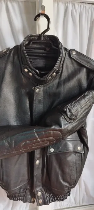 Chaqueta Moto Cuero Negra estilo Retro