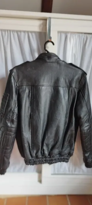 Chaqueta Moto Cuero Negra estilo Retro