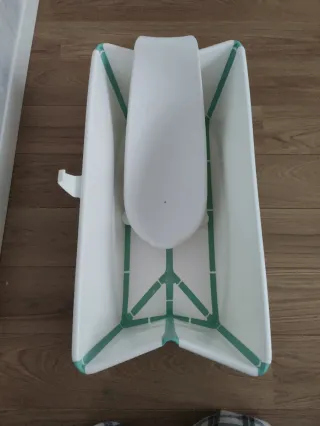 Bañera Stokke Flexi Bath plegable con reductor.