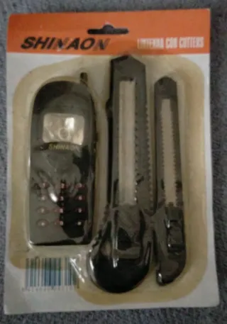 Blíster Linterna y Cúters SHINAON