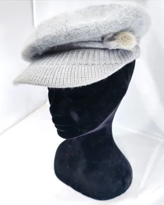 Cappello invernale grigio