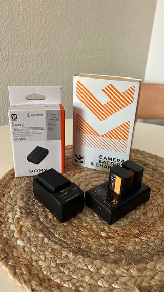 Cámara Sony a6400 + Lente Kit + Accesorios