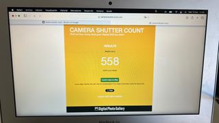 Cámara Sony a6400 + Lente Kit + Accesorios