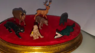 FIGURAS de GOMA "JECSAN"  Serie " FIERAS "