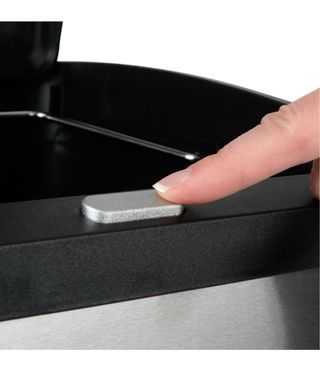 Cubo de basura nuevo (sin estrenar)