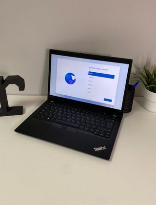 Portátil Lenovo T14S G2 i5 11a 8Gb RAM, 14"