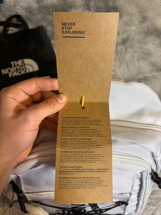 Mochila The North Face Blanca y Negra