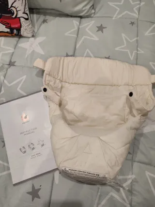 Reductor Ergobaby Easy Snug