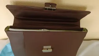 Maletín Piquadro Marrón