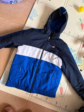 Chaqueta Adidas Azul y Blanca con Capucha