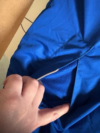 Chaqueta Adidas Azul y Blanca con Capucha