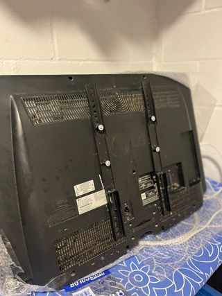 Televisión LG Negra 32”