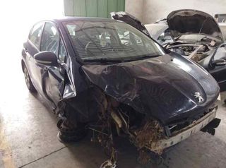 Bandeja tras peugeot 217068 9673766680 208 1.4 hdi