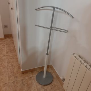 Galan de noche metal y plástico