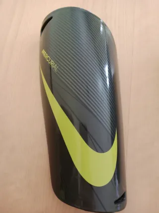 Espinilleras Nike Mercurial Talla L