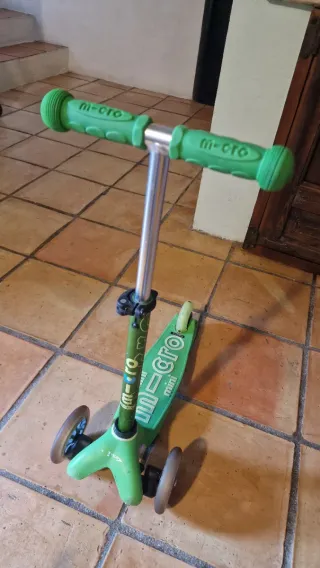 Patinete Niño de 2 a 5 años,  con 3 ruedas