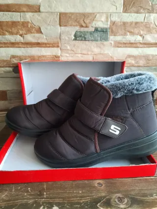 Botines impermeables marrones